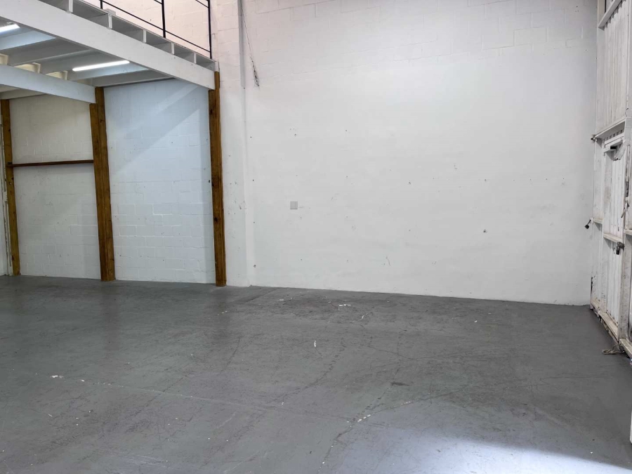 To Let commercial Property for Rent in Gardens Western Cape